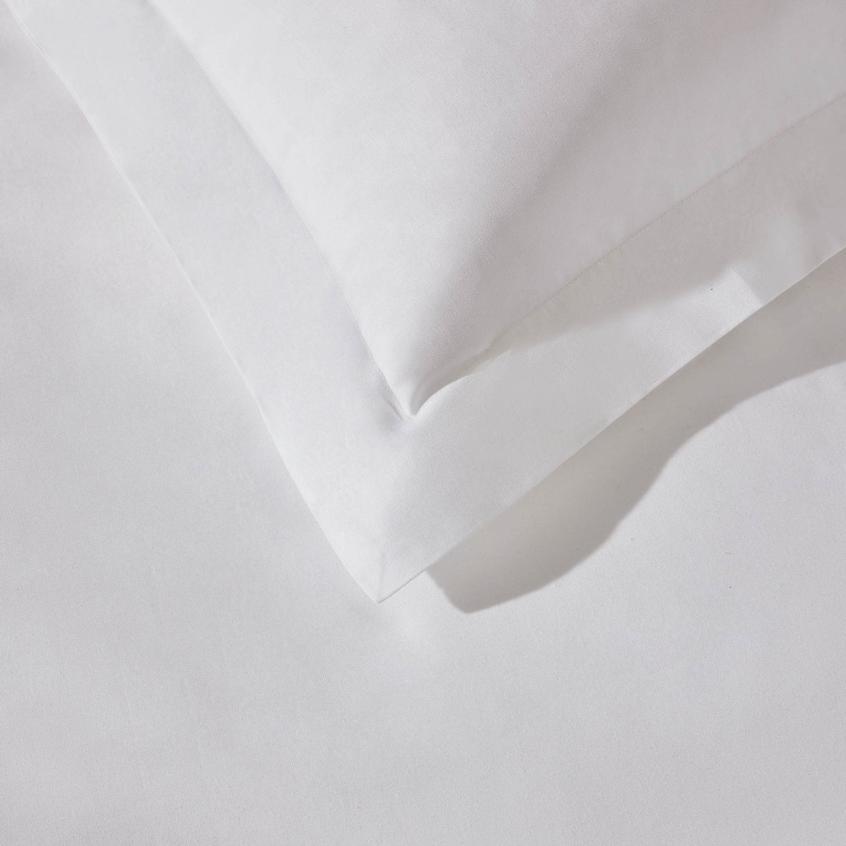 Dusklia - 100% Egyptian Cotton 600 Thread Count Duvet Cover - White