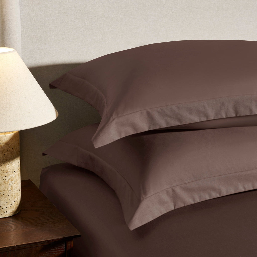 Dusklia - Pair of Plain-Dye Oxford Pillowcases - 200 Thread Count - Chocolate