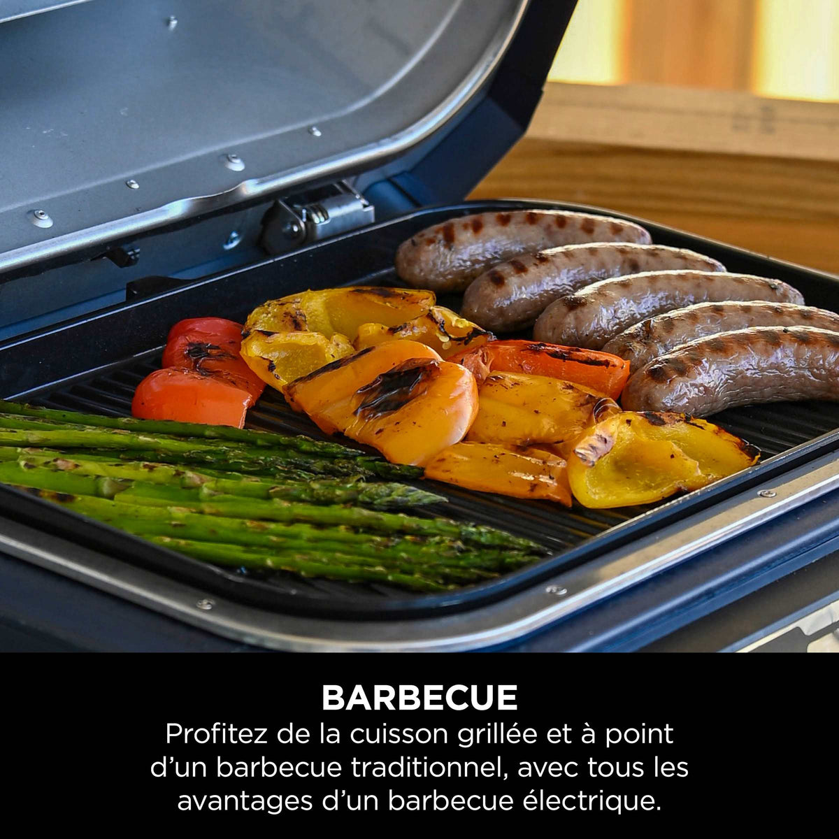 Barbecue électrique et fumoir Ninja Woodfire Pro Connect XL avec housse - Noir et Or
