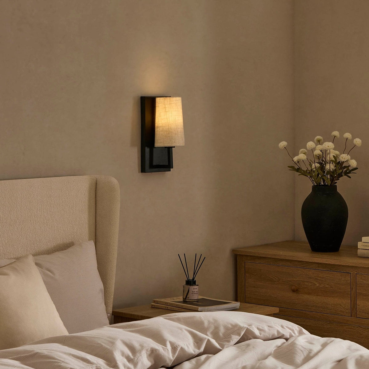 Dusklia - Alban LED Rechargeable Wall Light - Black