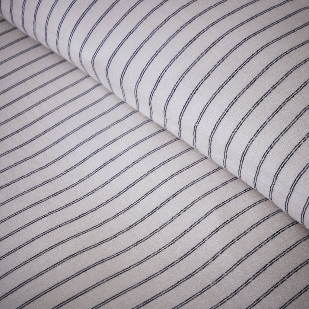 Dusklia - Amalfi 200 Thread Count Pinstripe Duvet Cover & Pillowcase Set - Cream/Navy