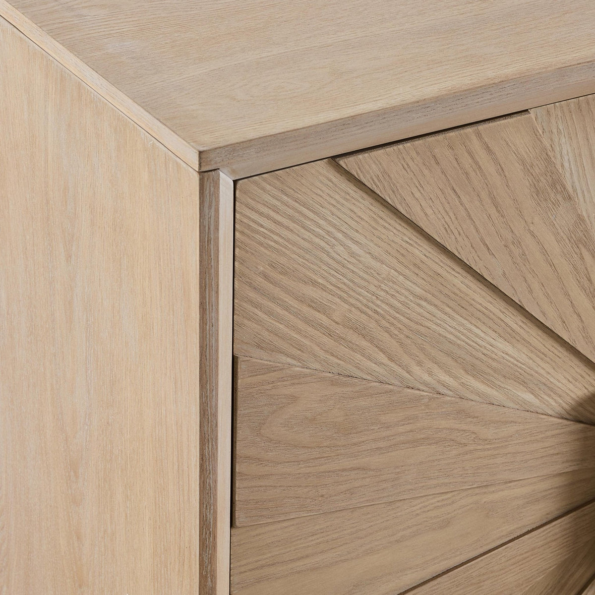Dusklia - Amaya Ash 4 Door Sideboard - Light Wood