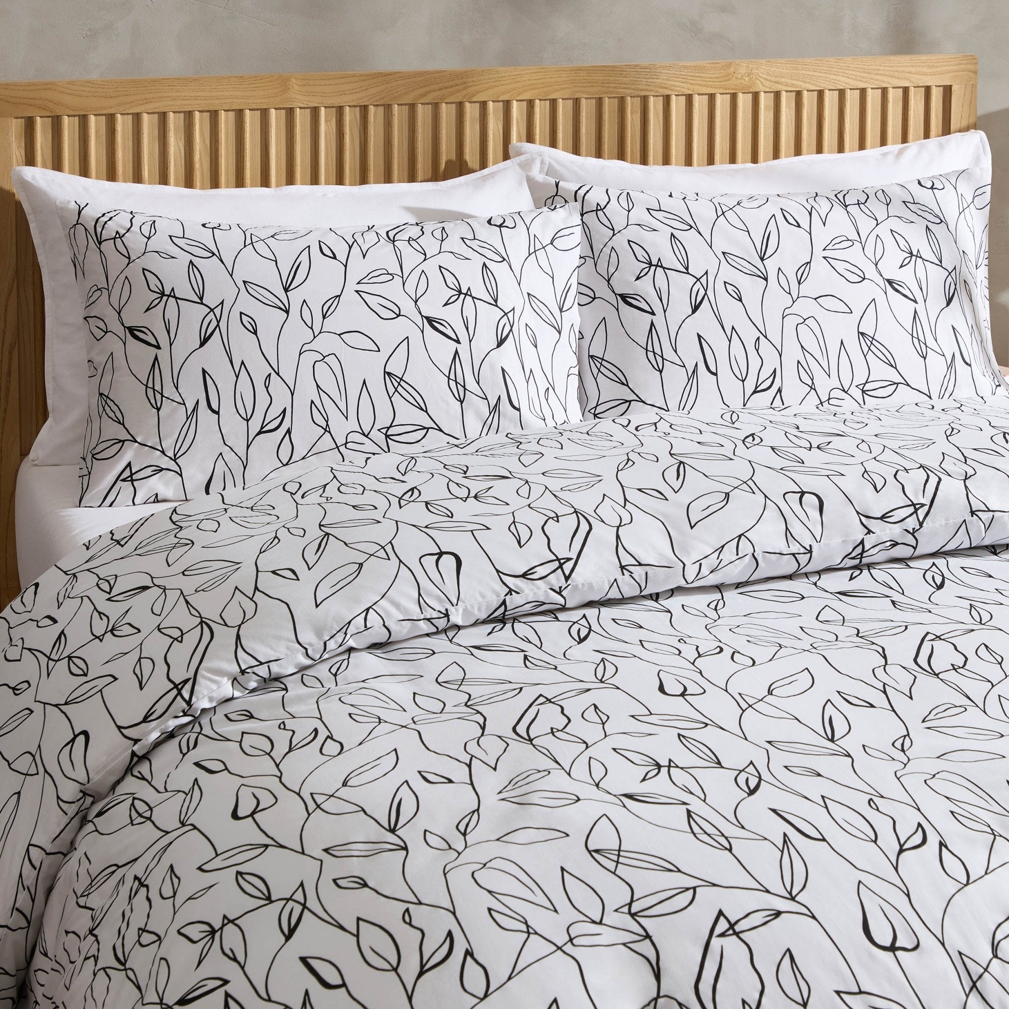 Dusklia - Astrid 100% Cotton Duvet Cover & Pillowcase Set - Off White/Black