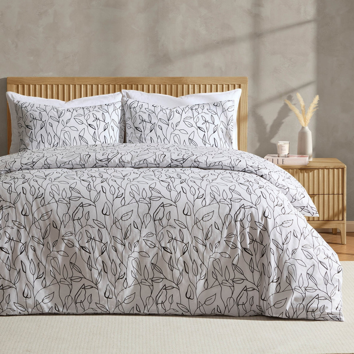Dusklia - Astrid 100% Cotton Duvet Cover & Pillowcase Set - Off White/Black