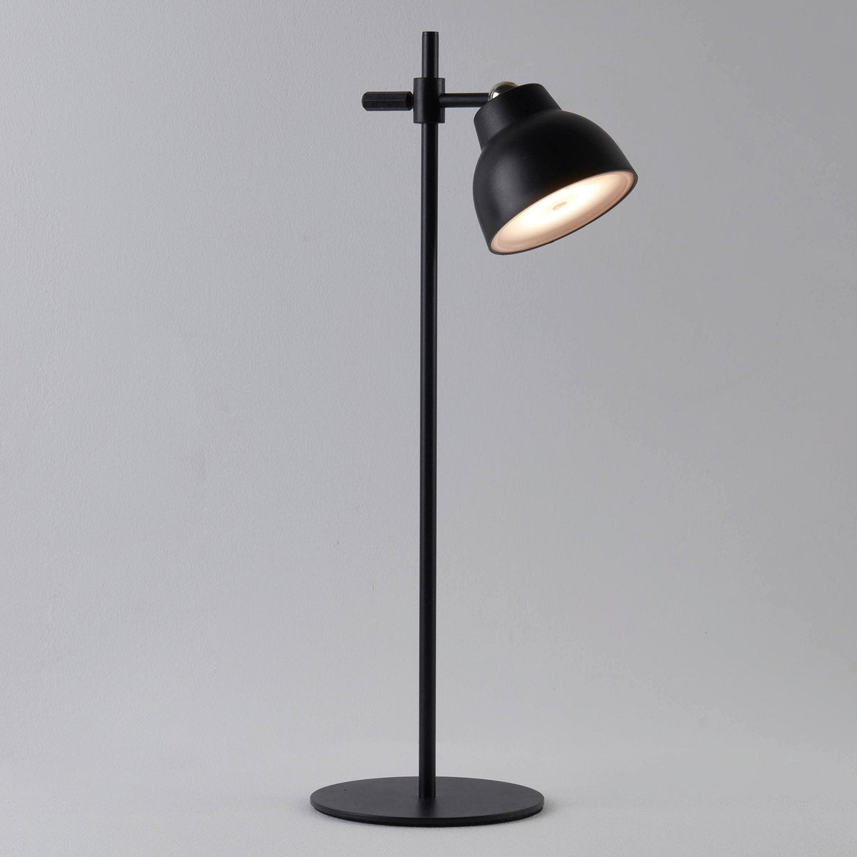 Dusklia - Atticus 4-in-1 LED Rechargeable Light - Black