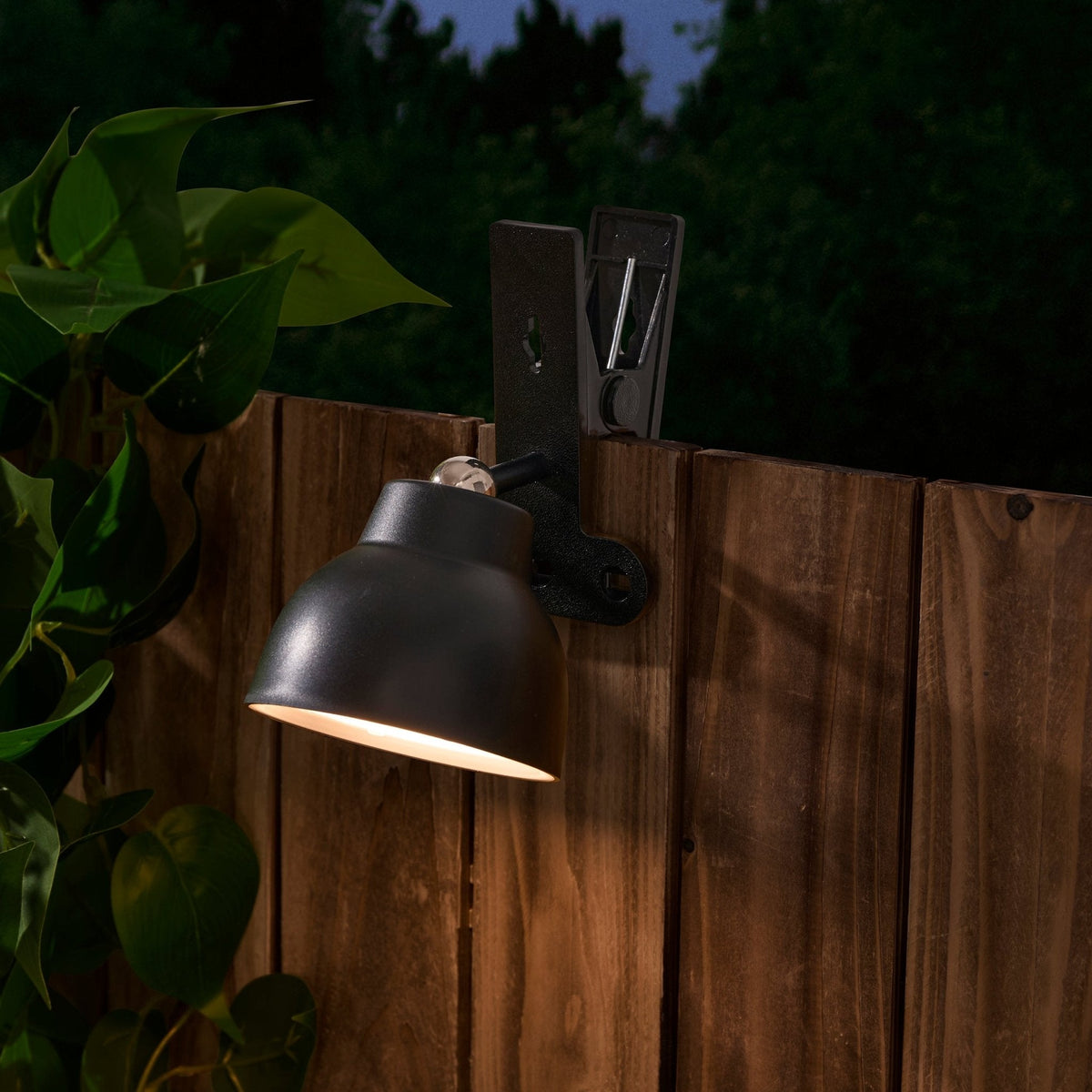 Dusklia - Atticus 4-in-1 LED Rechargeable Light - Black