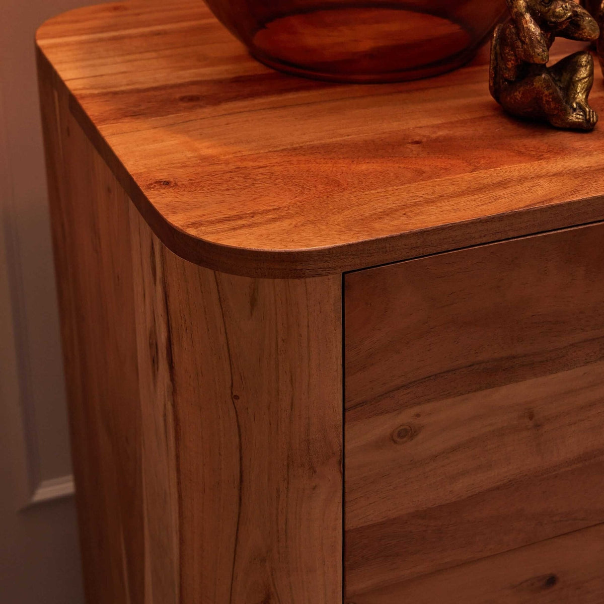 Dusklia - Avery Acacia Wood 6 Drawer Chest - Natural
