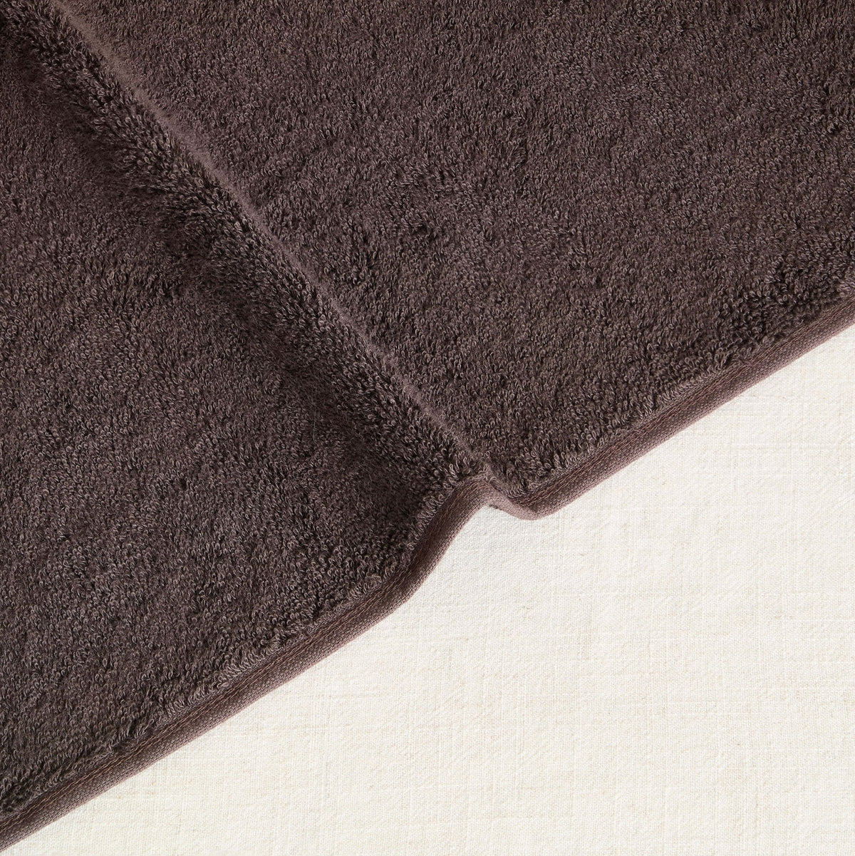 Dusklia - Super Soft Bamboo Cotton Blend Towel Collection - Chocolate