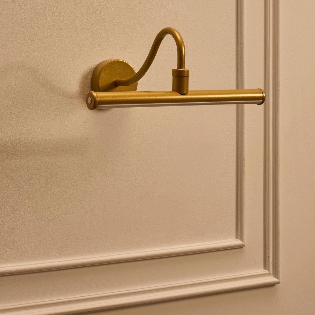 Dusklia - Bar LED Rechargeable Wall Light - Gold