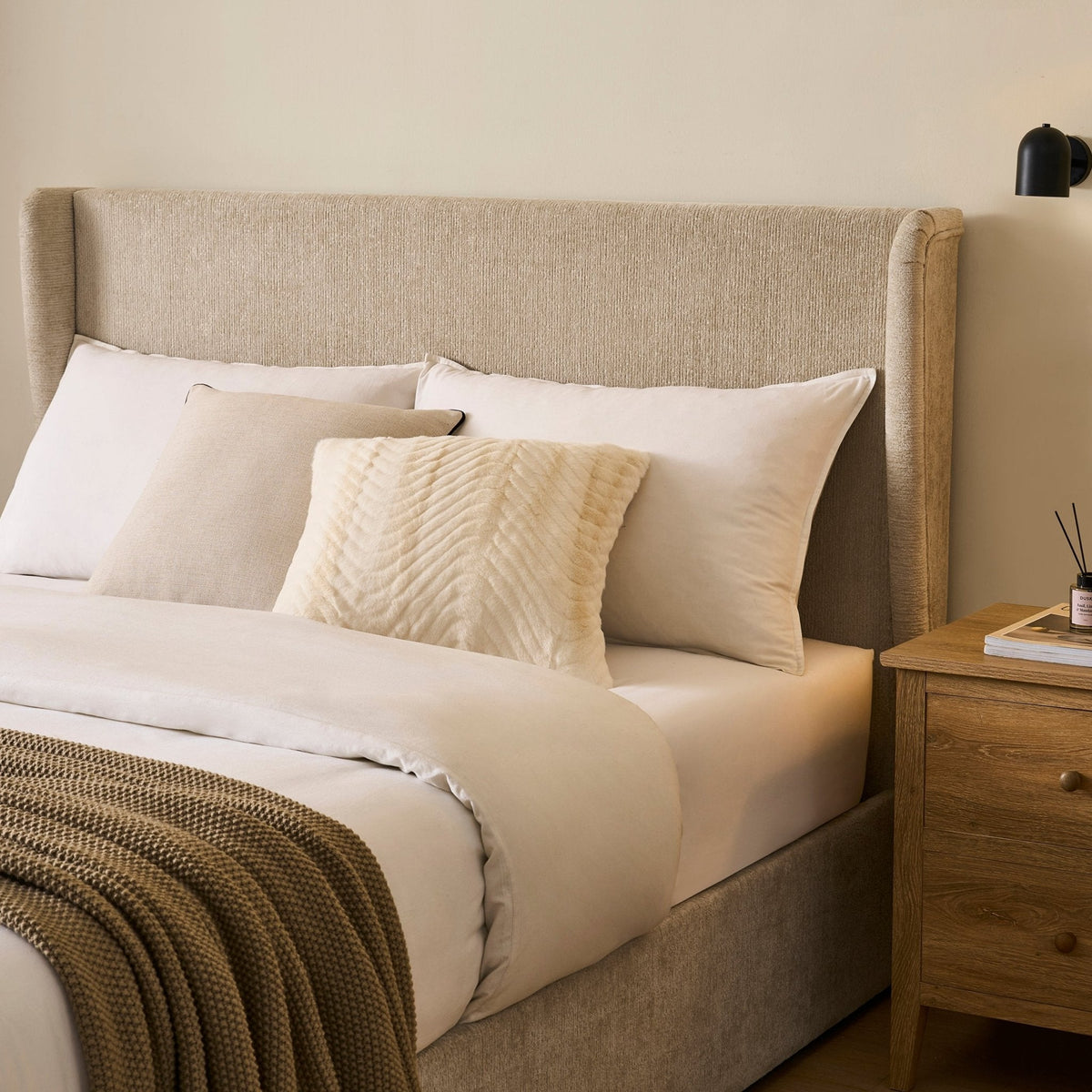 Dusklia - Berkeley Ottoman Storage Bed - Textured Oatmeal