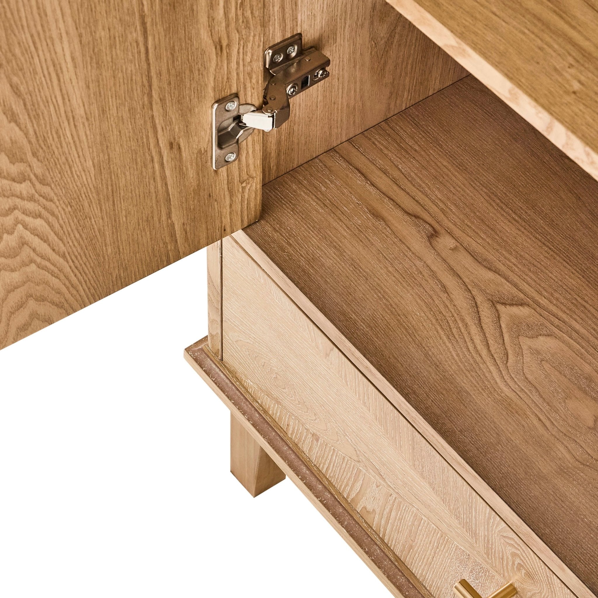 Dusklia - Brianna Concave 3 Door Wardrobe with Drawers - Light Wood