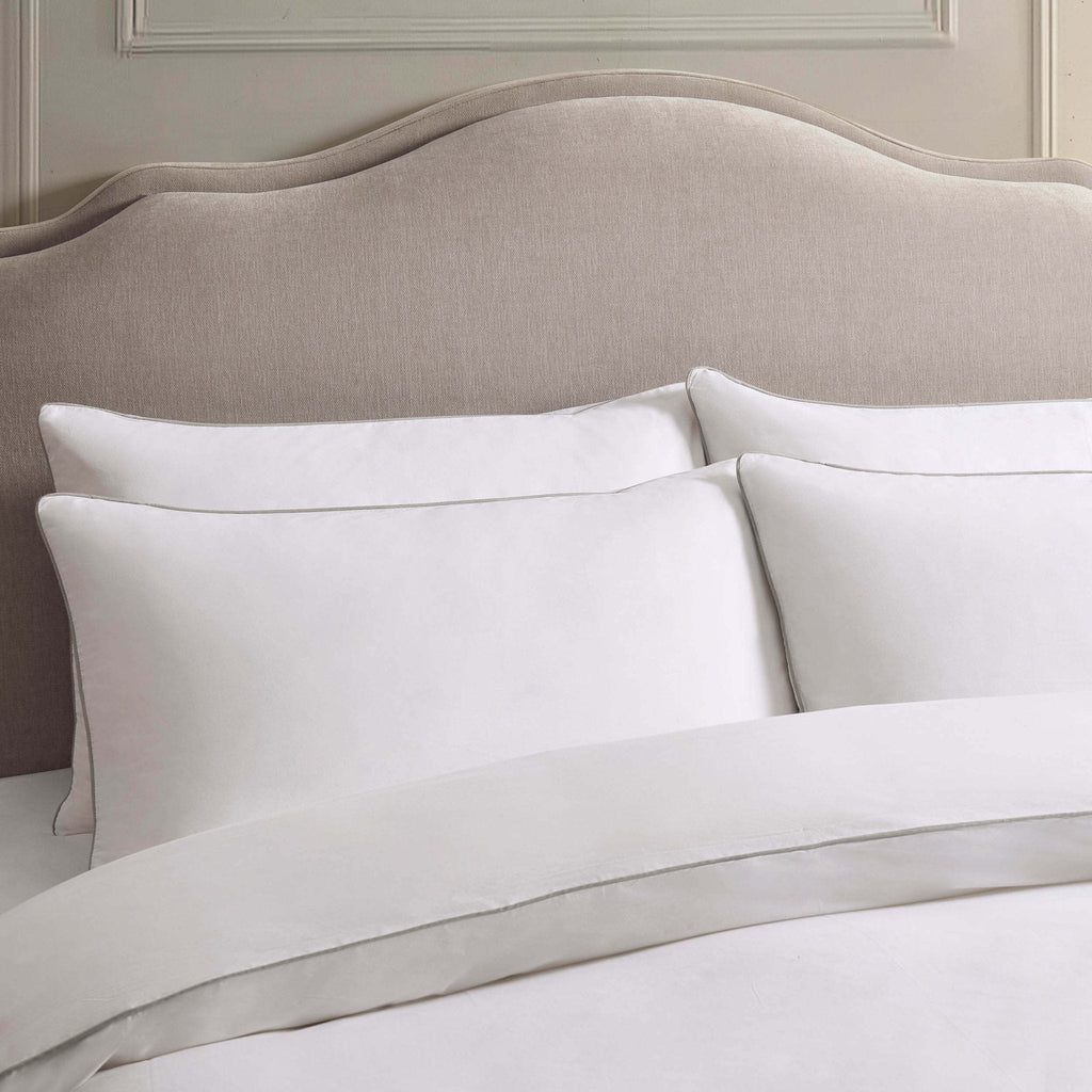 Dusklia - Cambridge 200 Thread Count Duvet Cover - Cotton - White/Grey