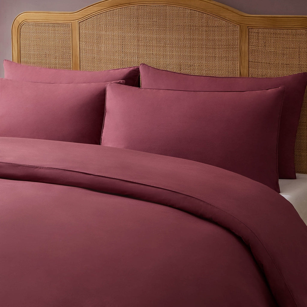Dusklia - Cambridge Piped Edge 200 Thread Count Duvet Cover - Dark Berry
