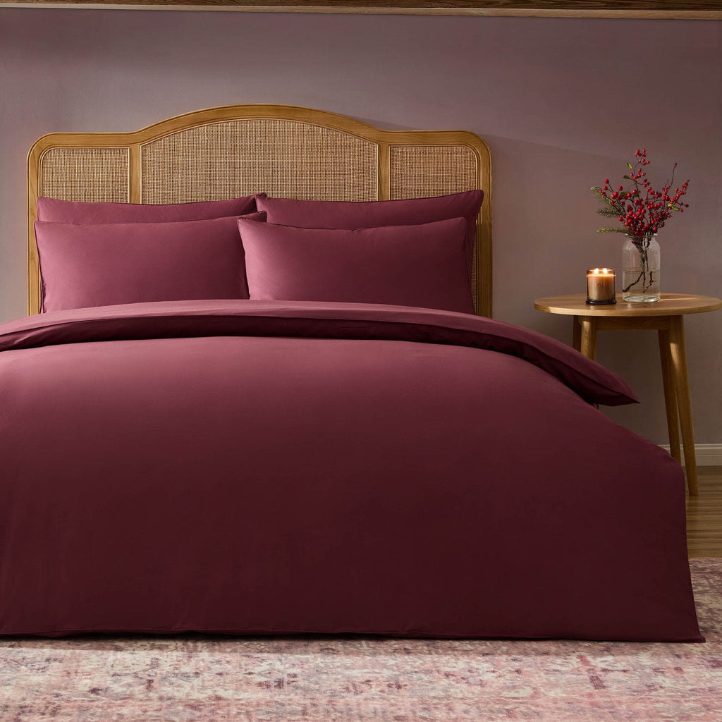 Dusklia - Cambridge Piped Edge 200 Thread Count Duvet Cover - Dark Berry