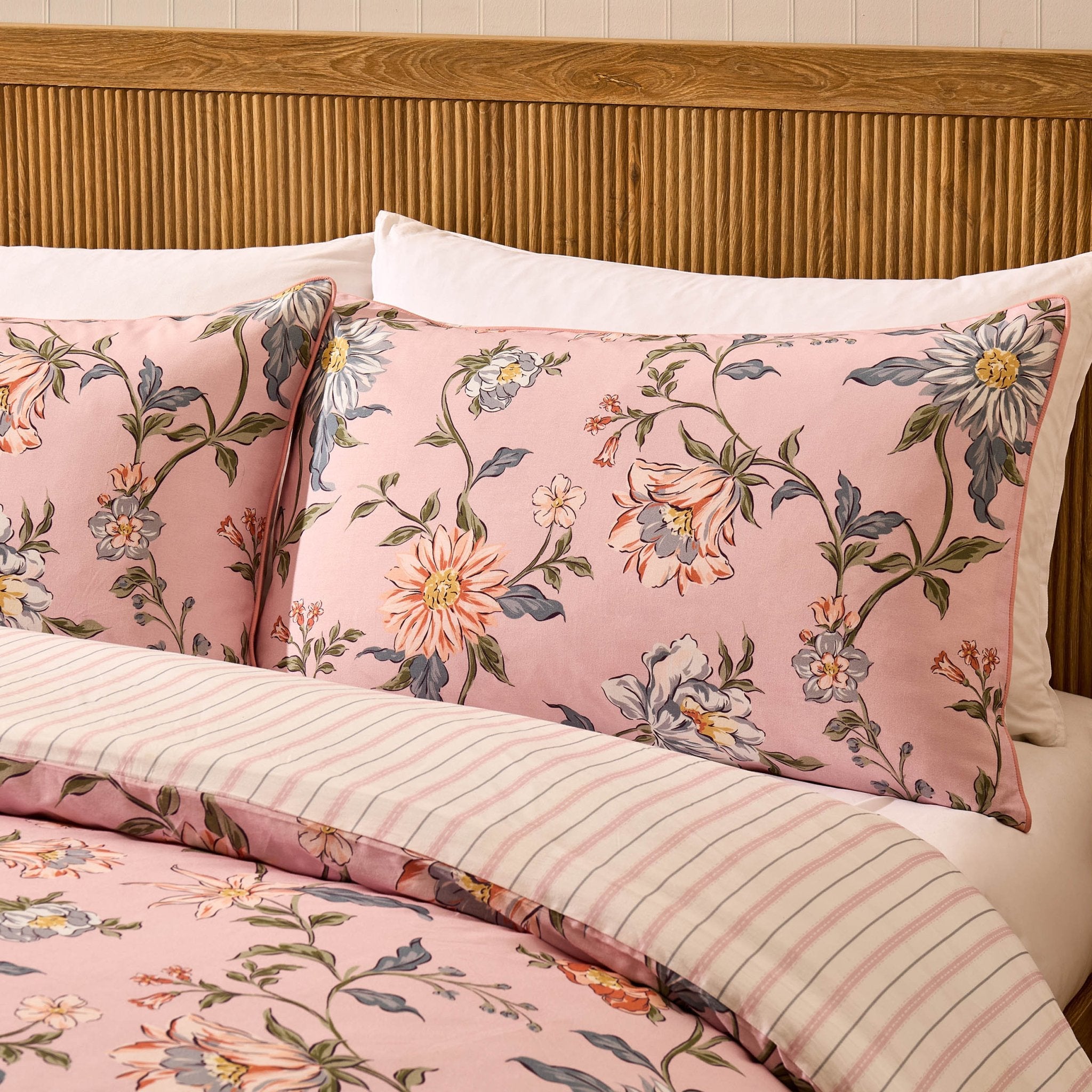 Dusklia - Celeste 300 Thread Count 100% Cotton Floral Duvet Cover & Pillowcase Set - Pink