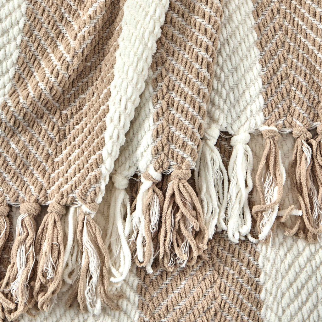 Dusklia - Chenille Stripe Tassel Herringbone Throw - Oatmeal/White