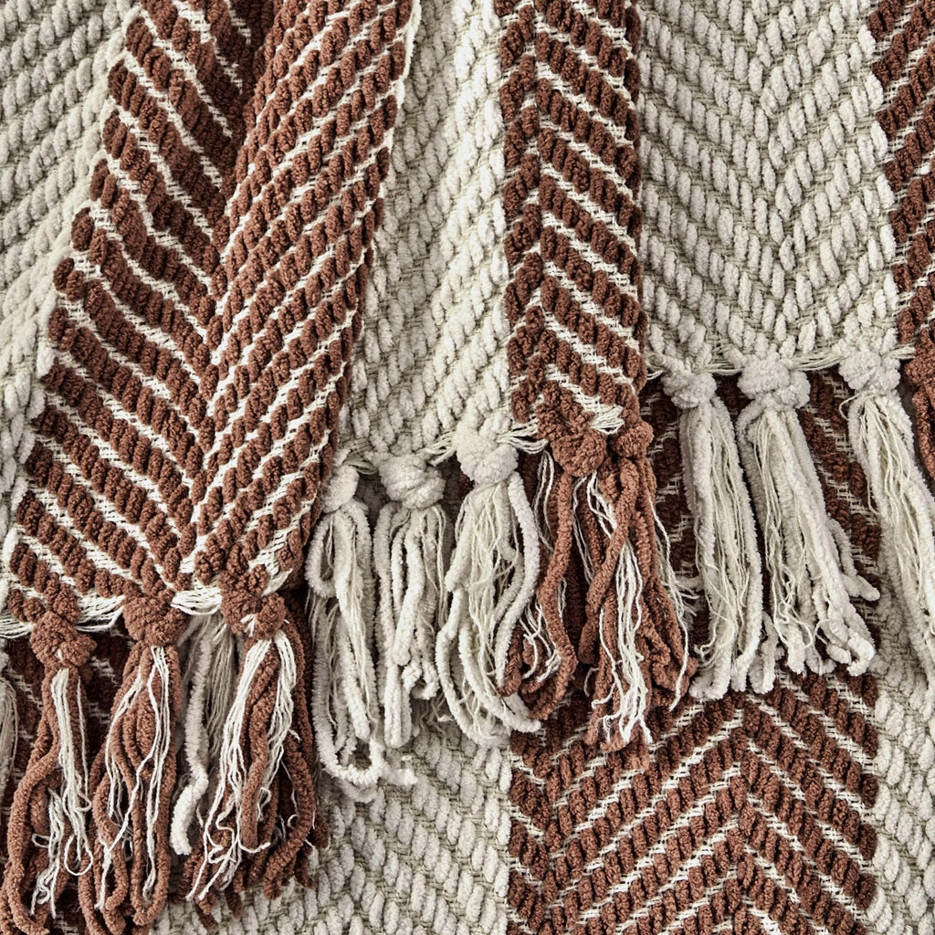 Dusklia - Chenille Stripe Tassel Herringbone Throw - Rust/Cream
