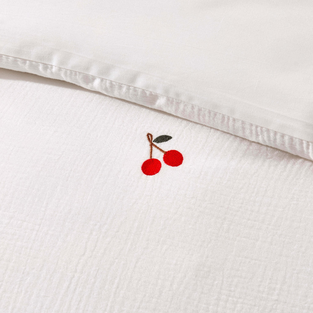 Dusklia - Cherry Embroidery Cotton Muslin Duvet Cover & Pillowcase Set - White