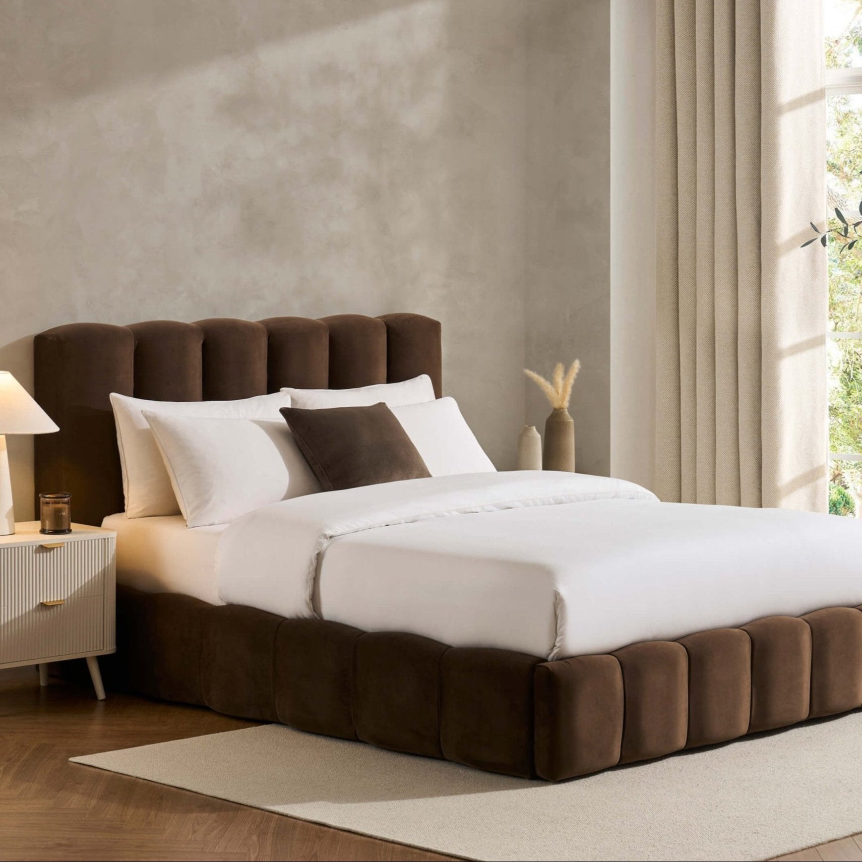Dusklia - Cheshire Ottoman Storage Bed - Cappuccino