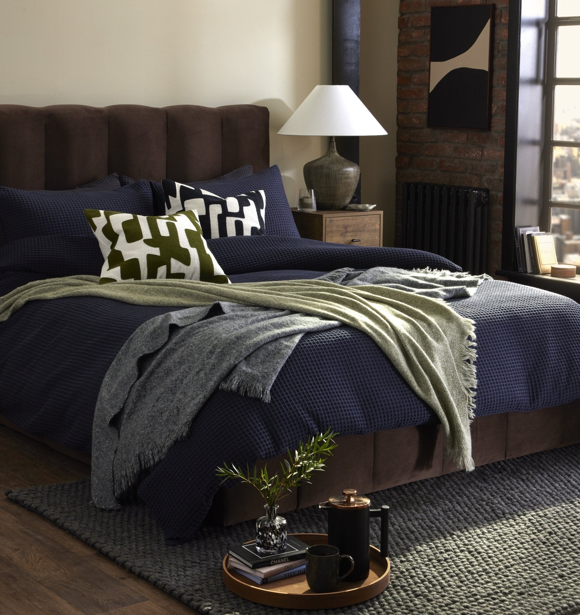Dusklia - Cheshire Ottoman Storage Bed - Cappuccino