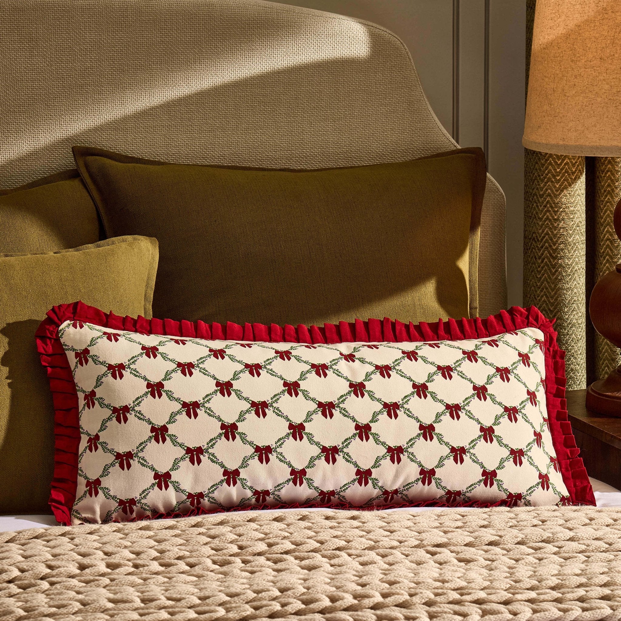 Housse de coussin en 100 % coton avec bord festonné et nœud de Noël - Bordeaux