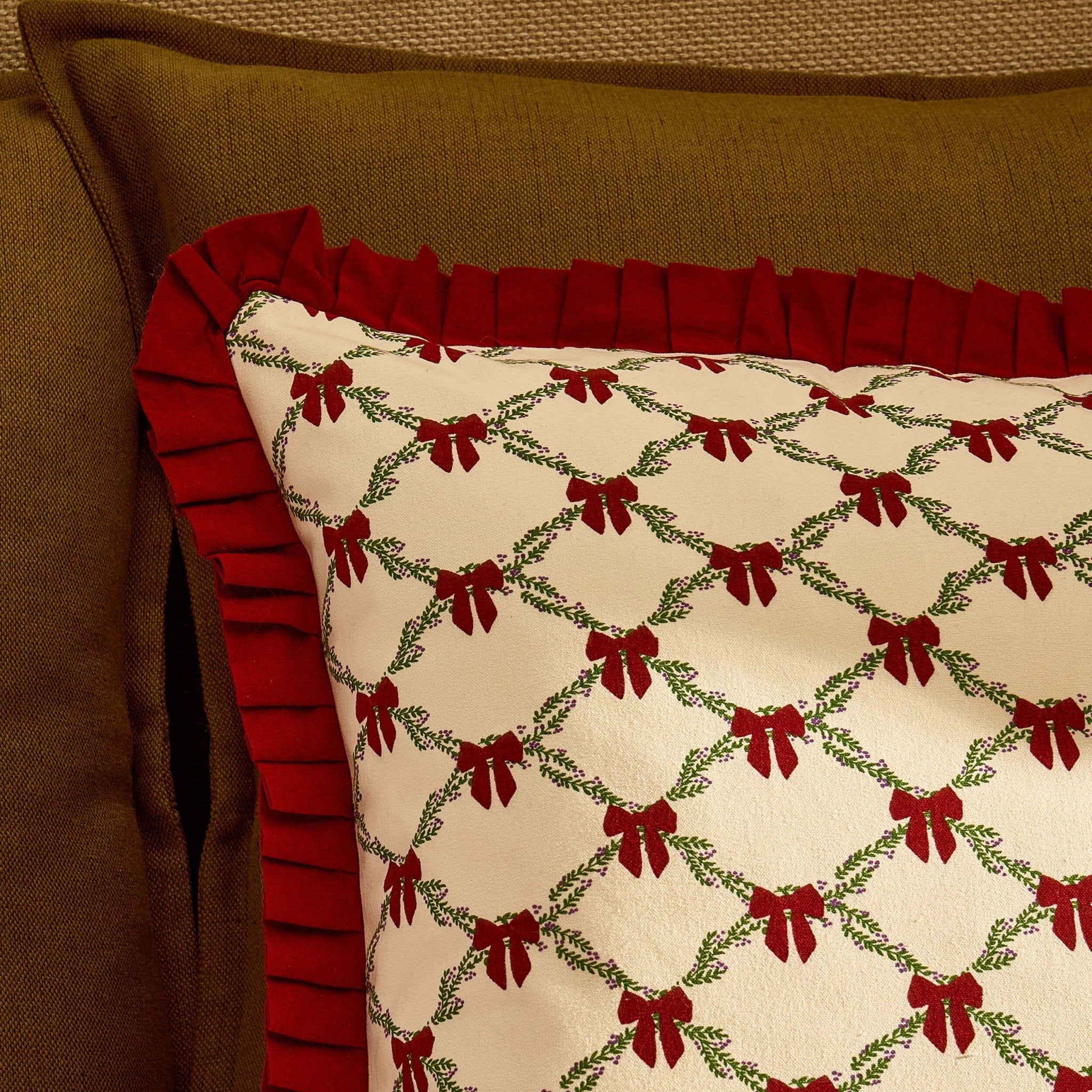 Housse de coussin de canapé en 100 % coton avec bord volanté et nœud de Noël - Bordeaux