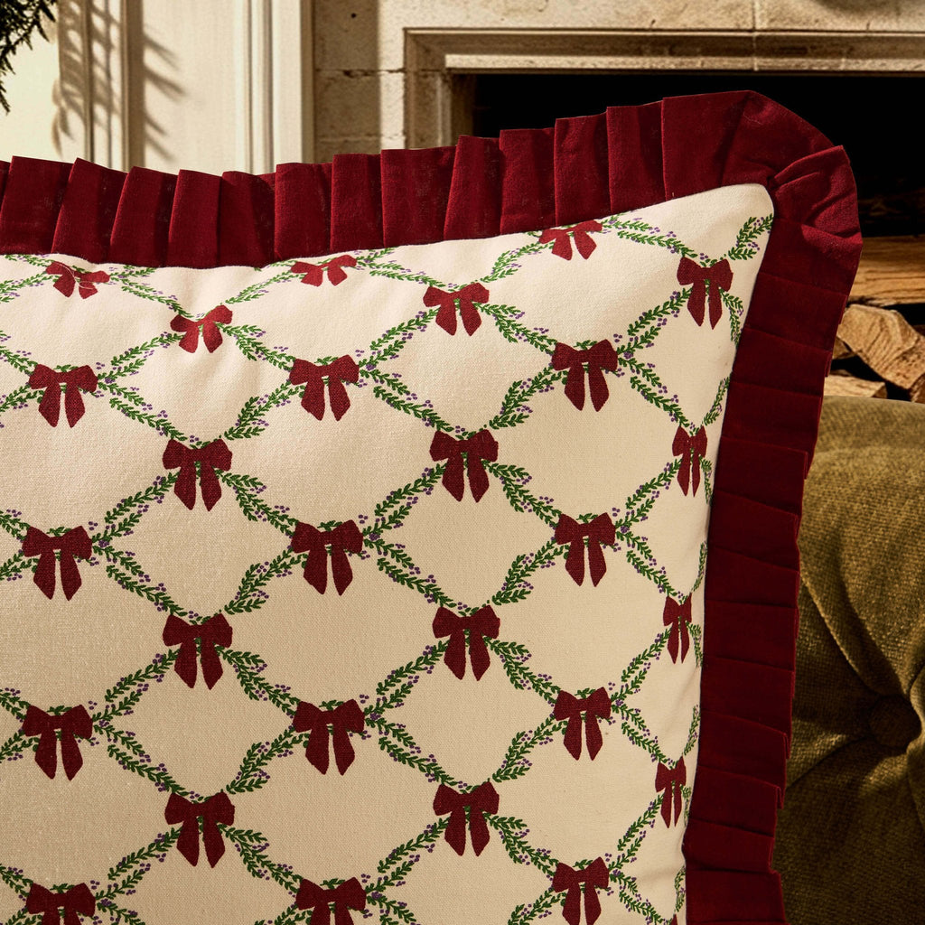Housse de coussin de canapé en 100 % coton avec bord volanté et nœud de Noël - Bordeaux
