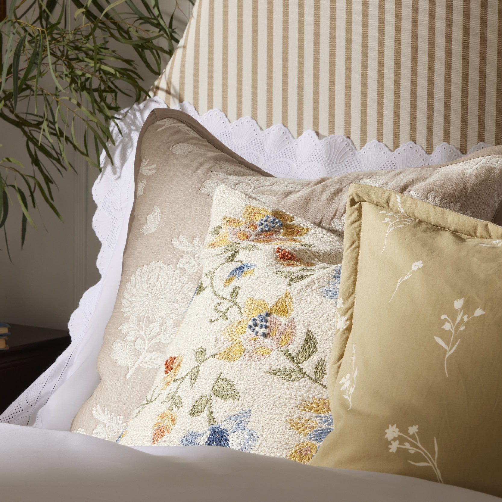 Dusklia - Chrysanthemum Embroidered Cushion Cover - Taupe