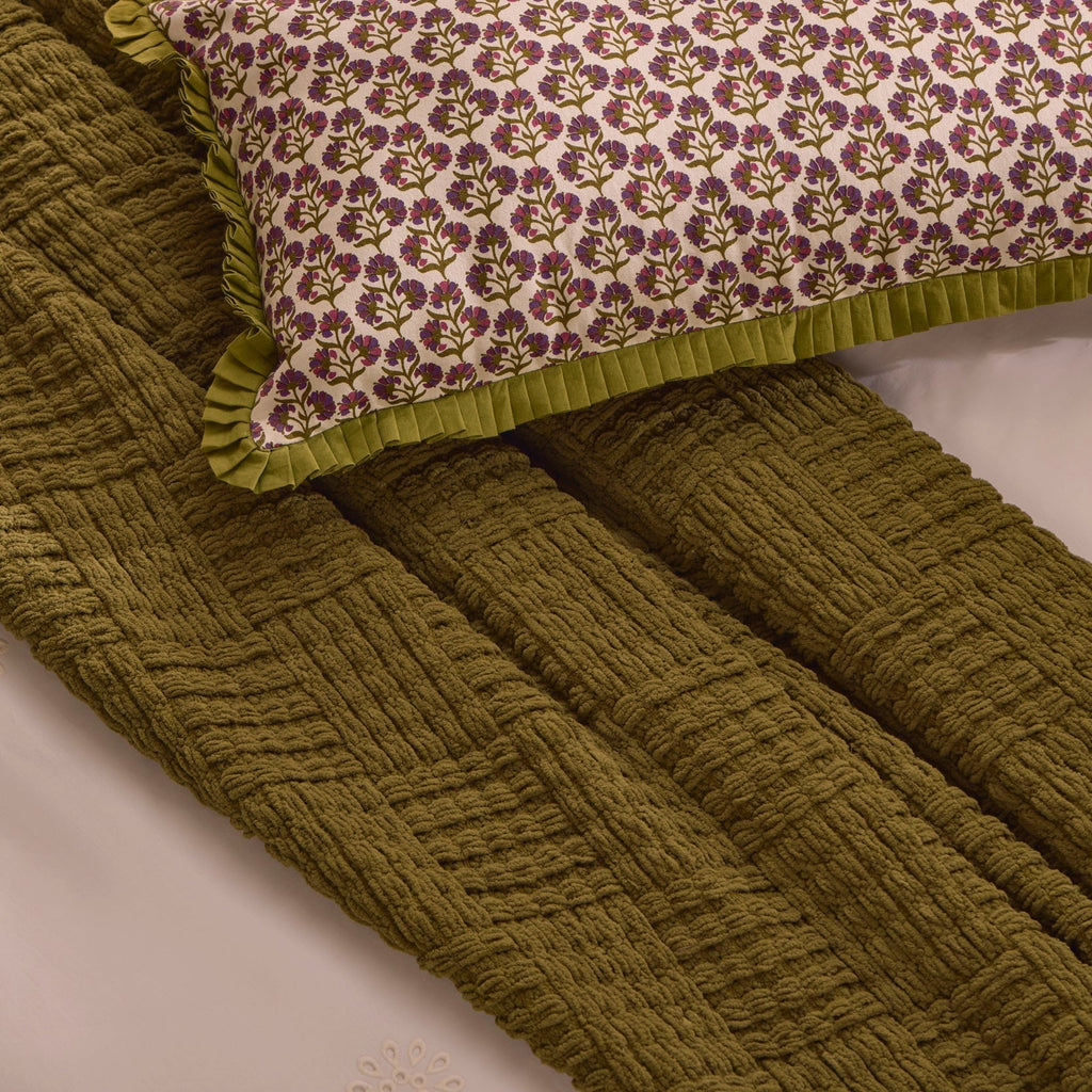 Dusklia - Chunky Chenille Throw - Olive Green