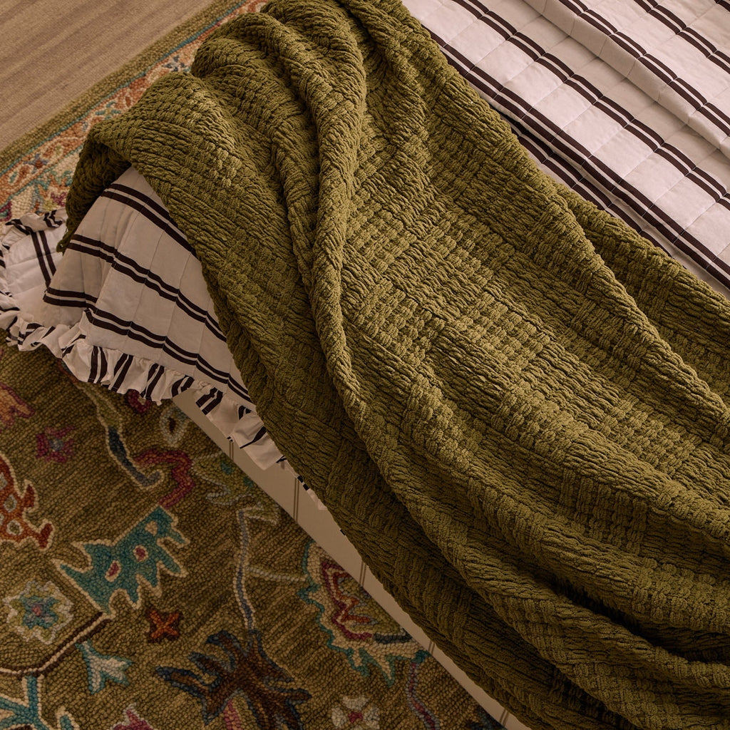 Dusklia - Chunky Chenille Throw - Olive Green
