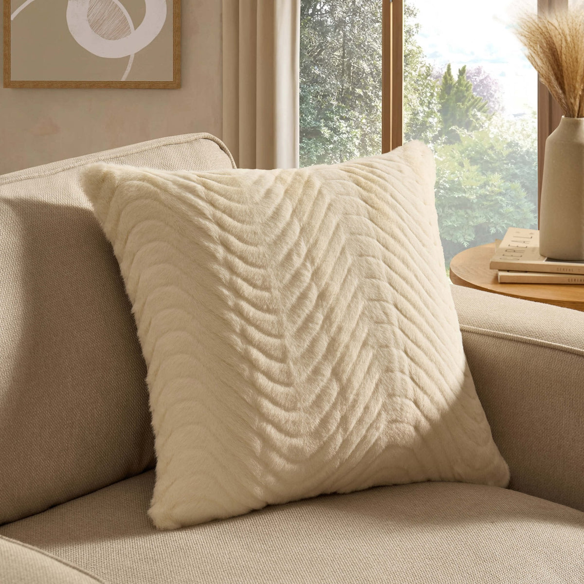 Dusklia - Curved Pattern Ribbed Faux Fur Sofa Cushion Cover - Cream