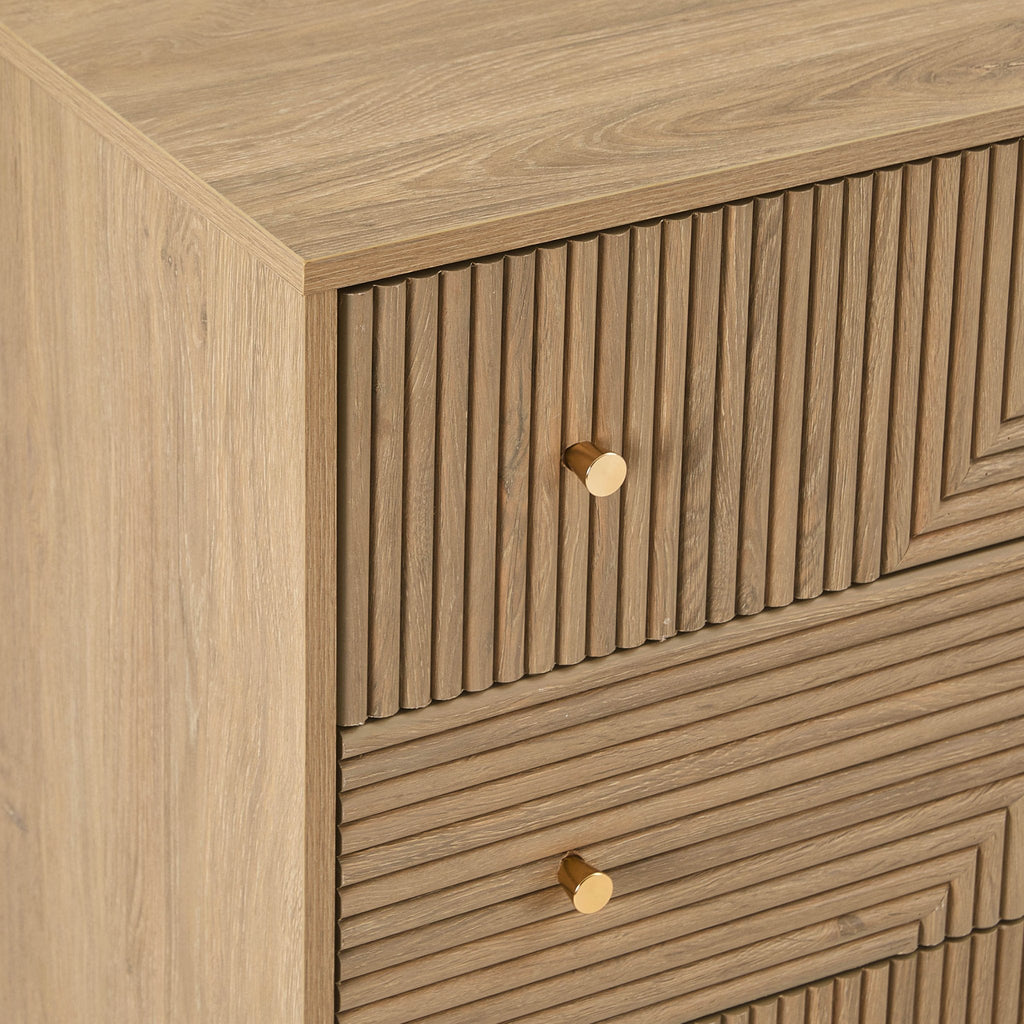 Dusklia - Dora 3 Drawer Chest - Light Wood