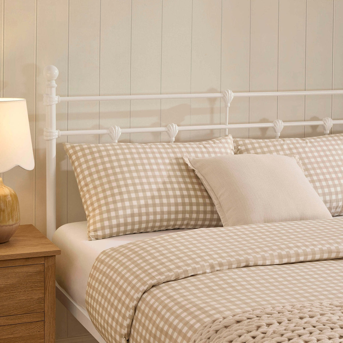 Dusklia - Dorset Metal Bed Frame - White