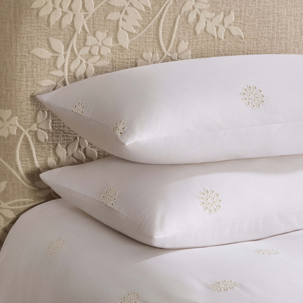 Dusklia - Emily 100% Cotton Broderie Anglaise Duvet Cover & Pillowcase Set - White