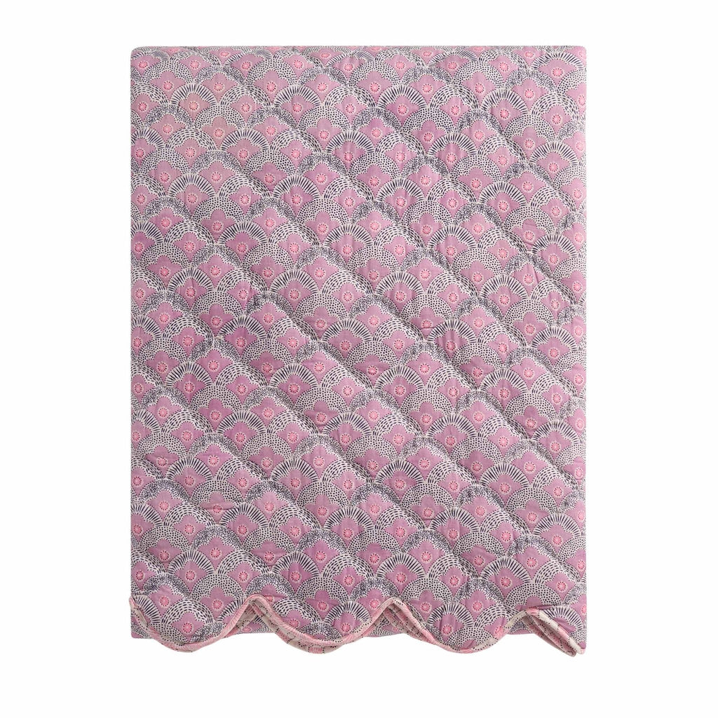 Dusklia - Esme 100% Cotton Printed Scallop Reversible Bedspread - Pink