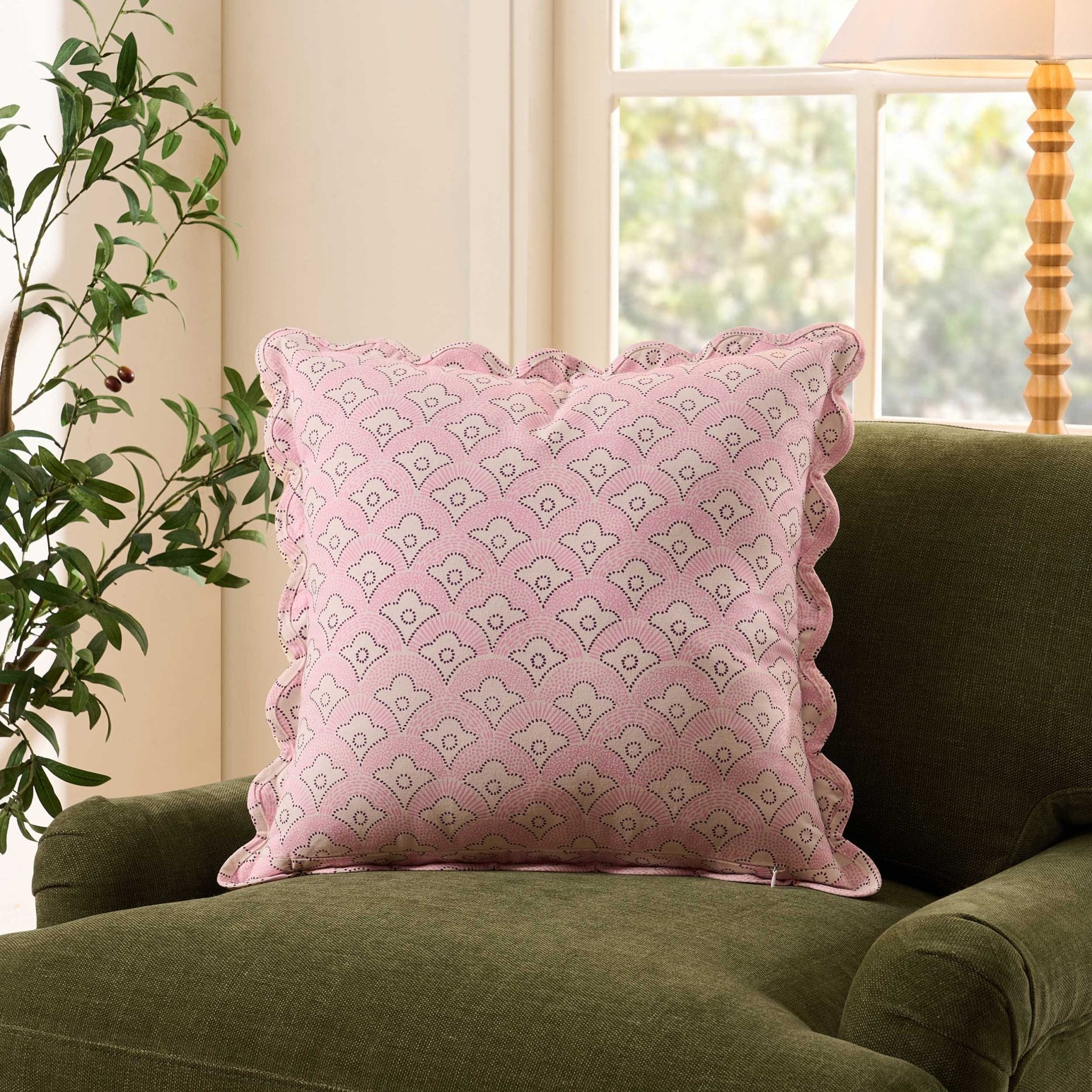 Dusklia - Esme 100% Cotton Printed Scallop Reversible Sofa Cushion Cover - Pink