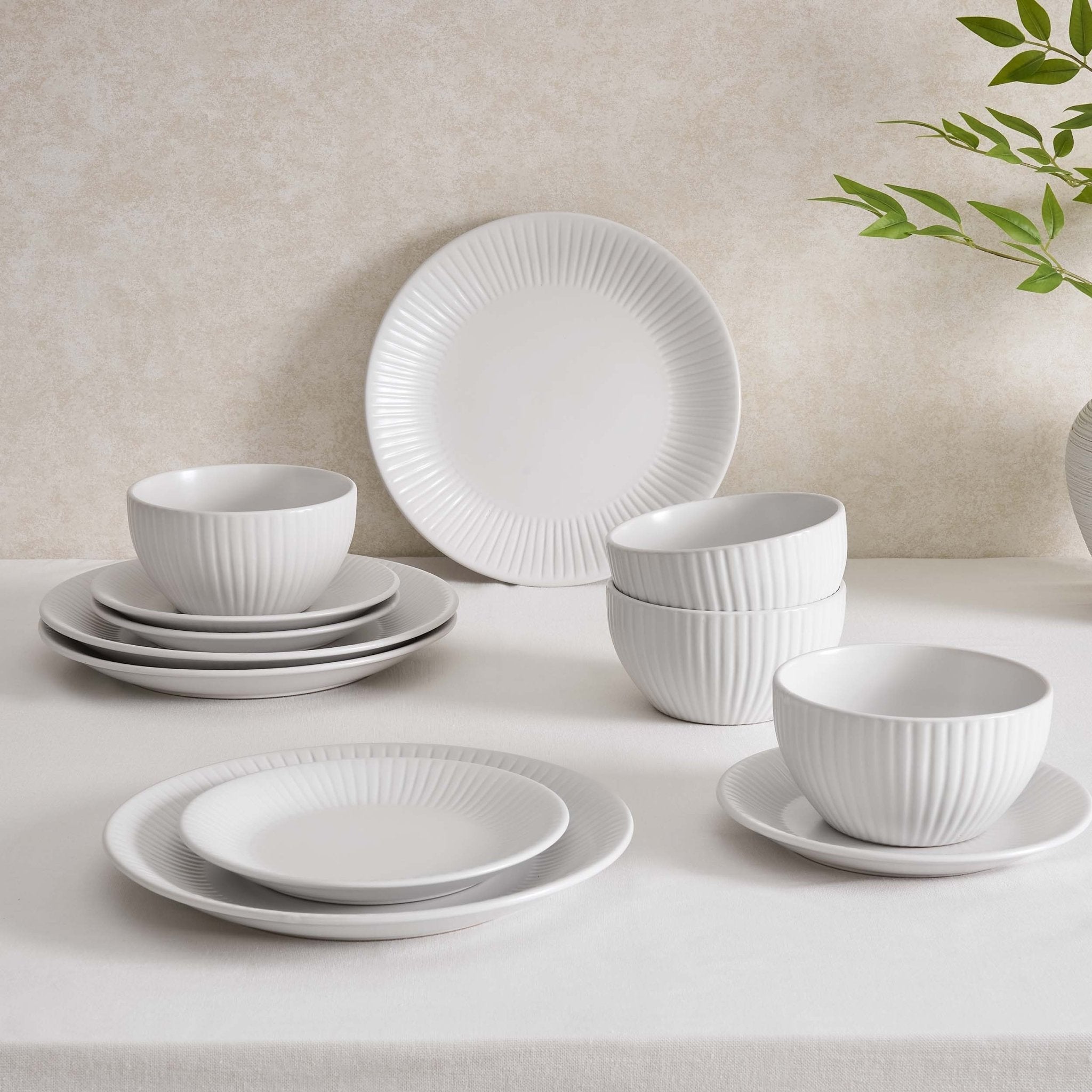 Dusklia - Ethan Embossed Stoneware 12 Piece Dinner Set - White