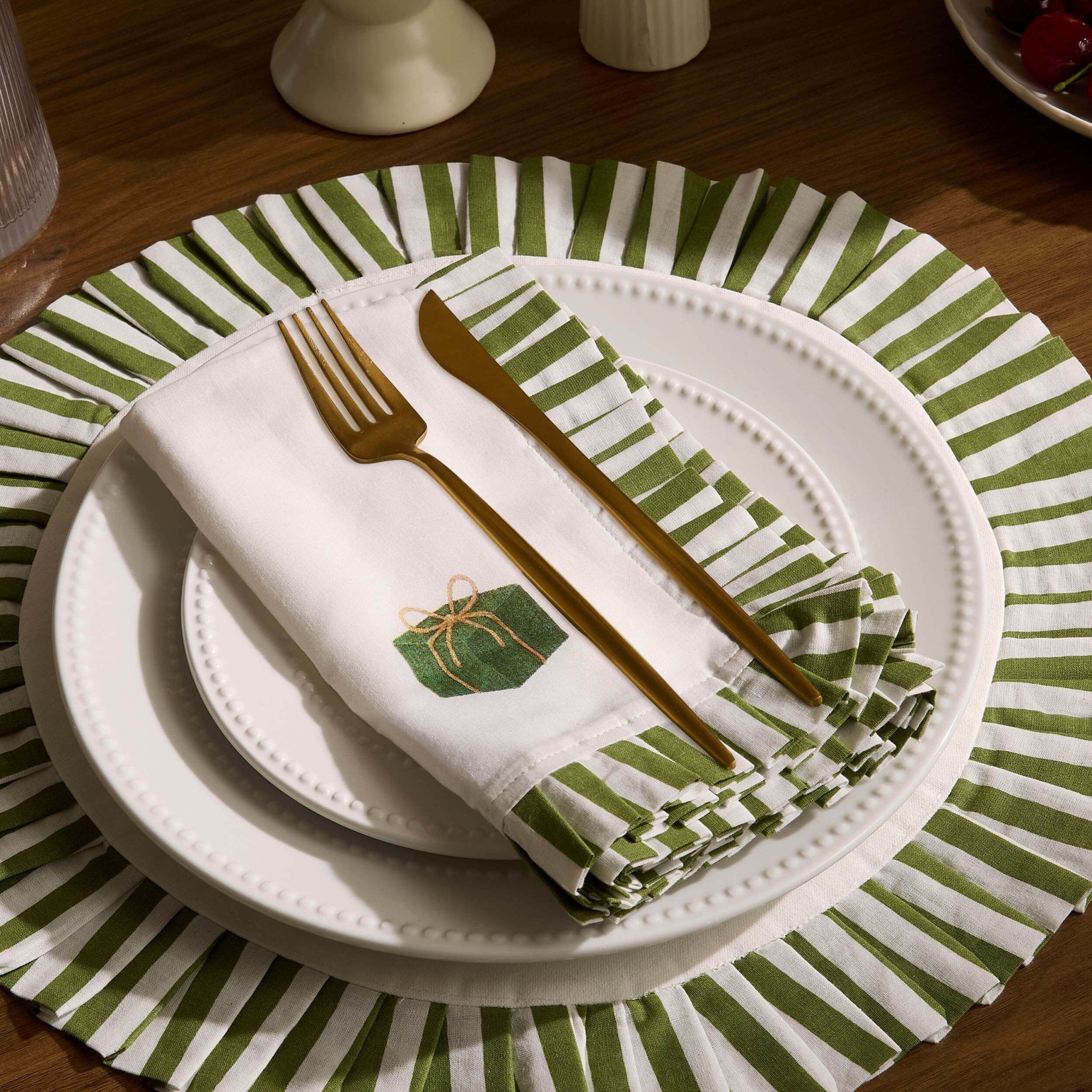 Lot de 4 serviettes de Noël Farron à bords volantés - Vert