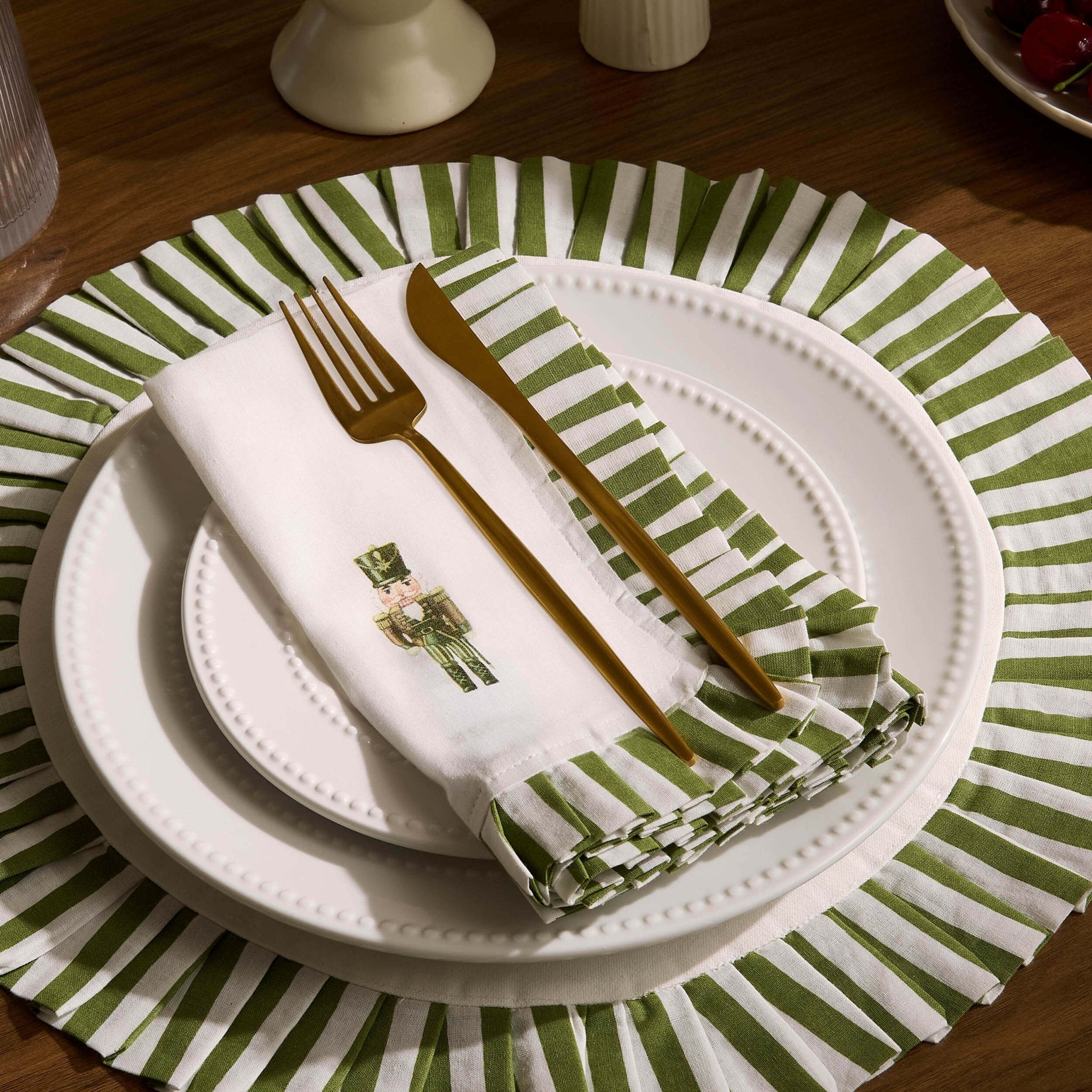 Lot de 4 serviettes de Noël Farron à bords volantés - Vert
