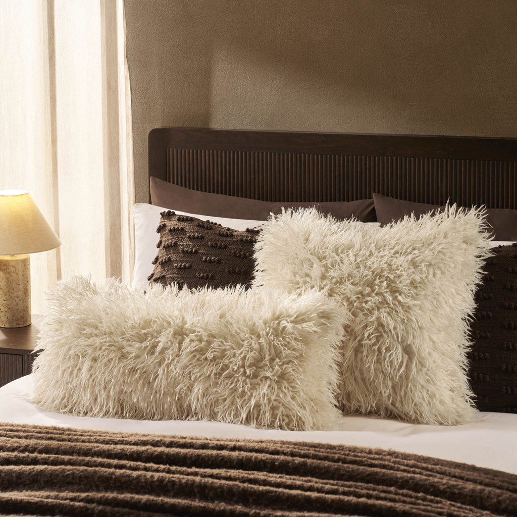 Housse de coussin en fausse fourrure imitation peau de mouton - Blanc cassé