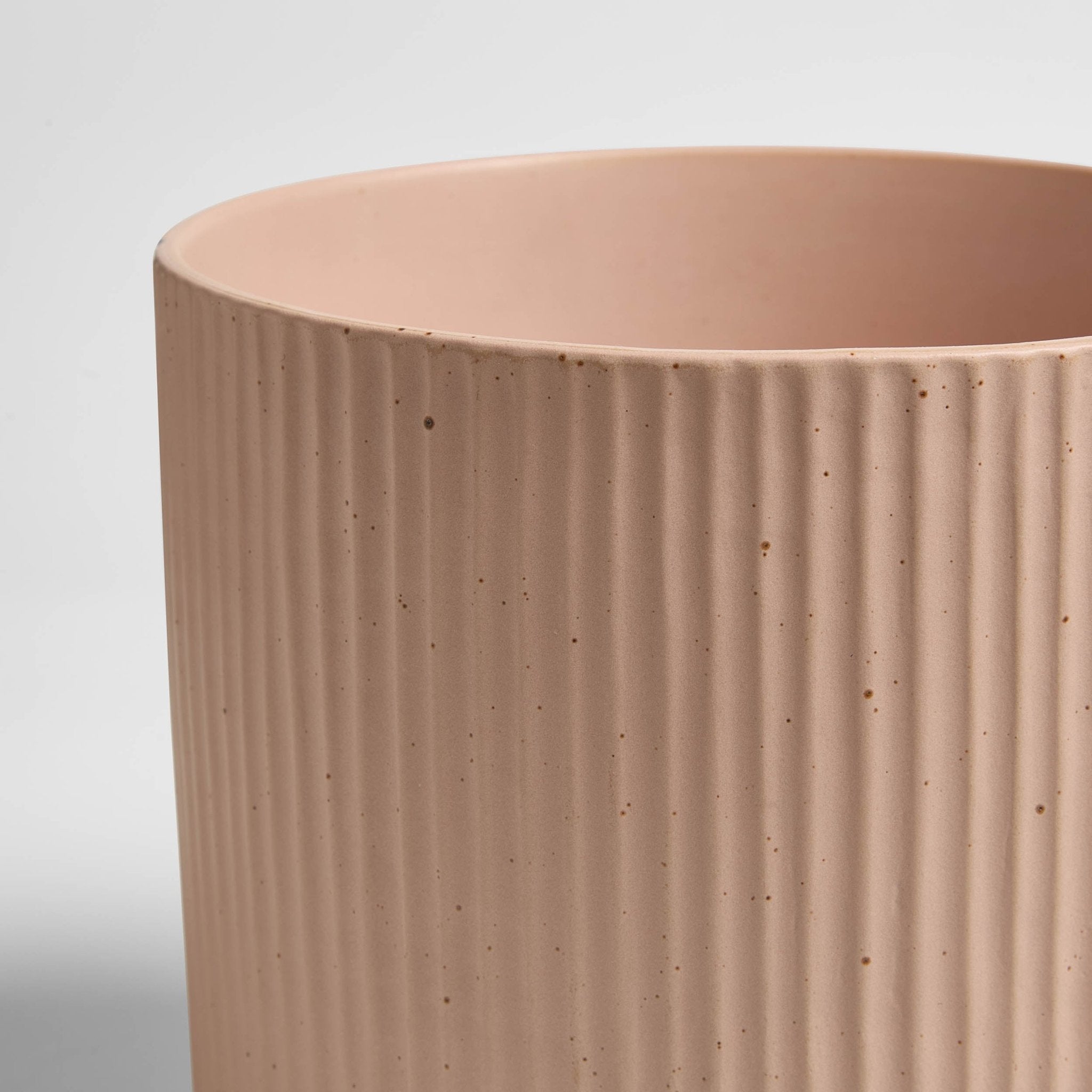 Dusklia - Flora Ribbed Clay Plant Pot - Pink