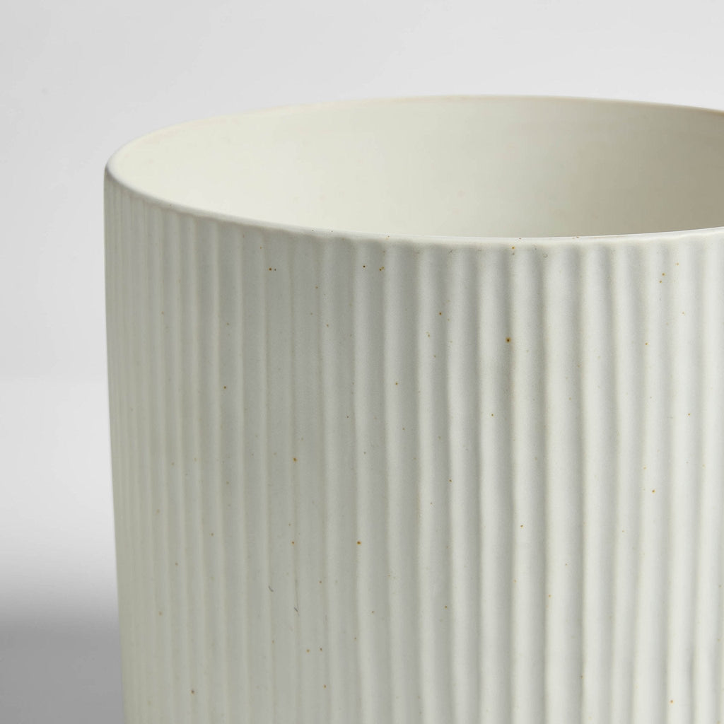 Dusklia - Flora Ribbed Clay Plant Pot - White