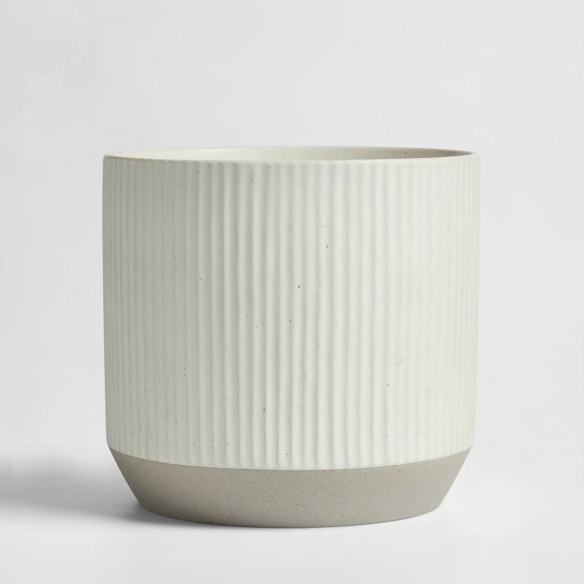 Dusklia - Flora Ribbed Clay Plant Pot - White