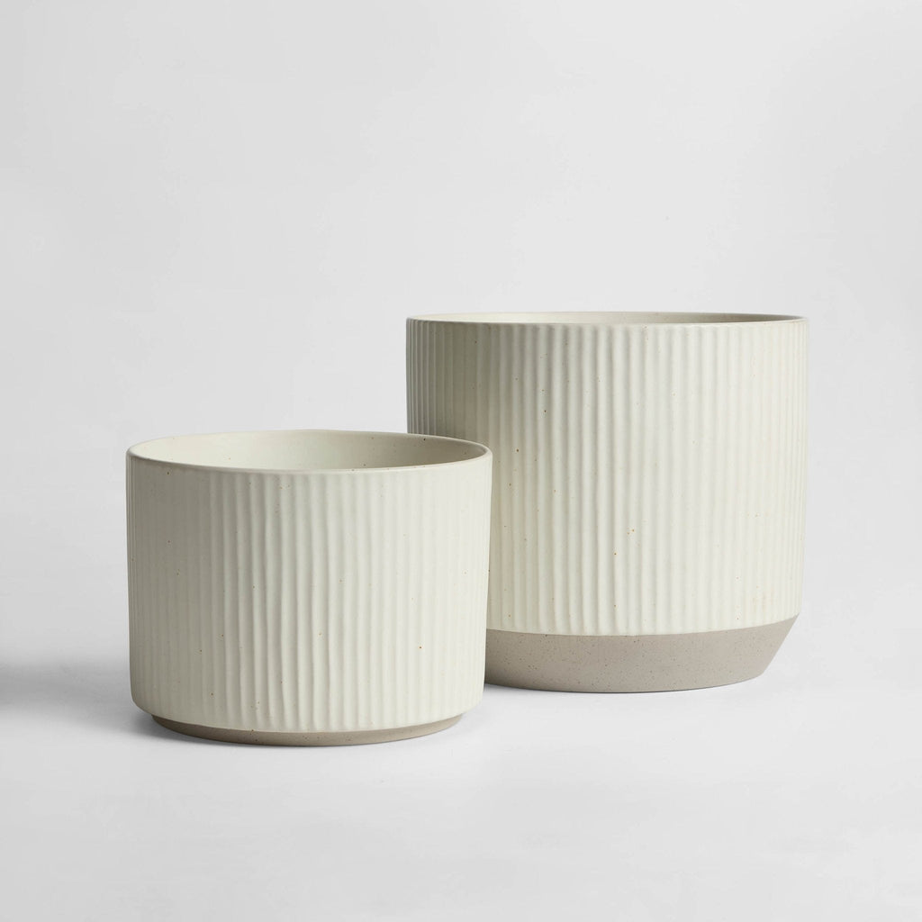 Dusklia - Flora Ribbed Clay Plant Pot - White