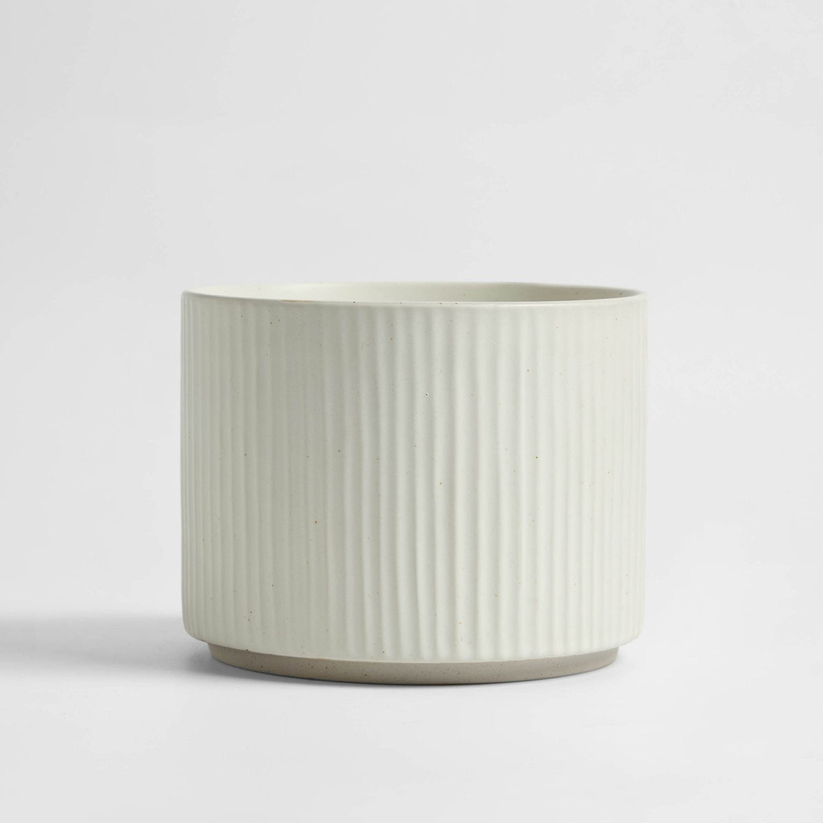 Dusklia - Flora Ribbed Clay Plant Pot - White