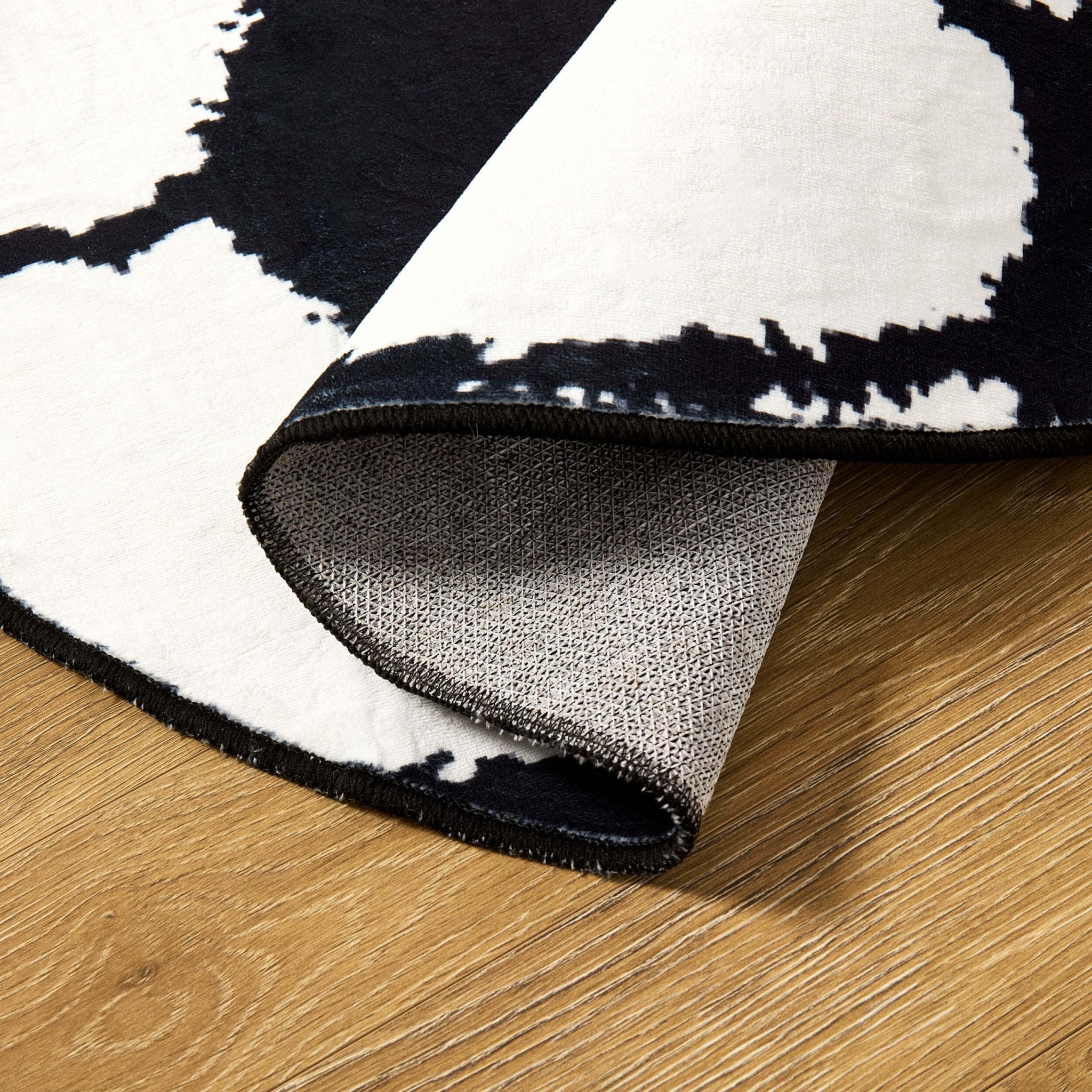 Dusklia - Football Machine Washable Rug - Black/ White