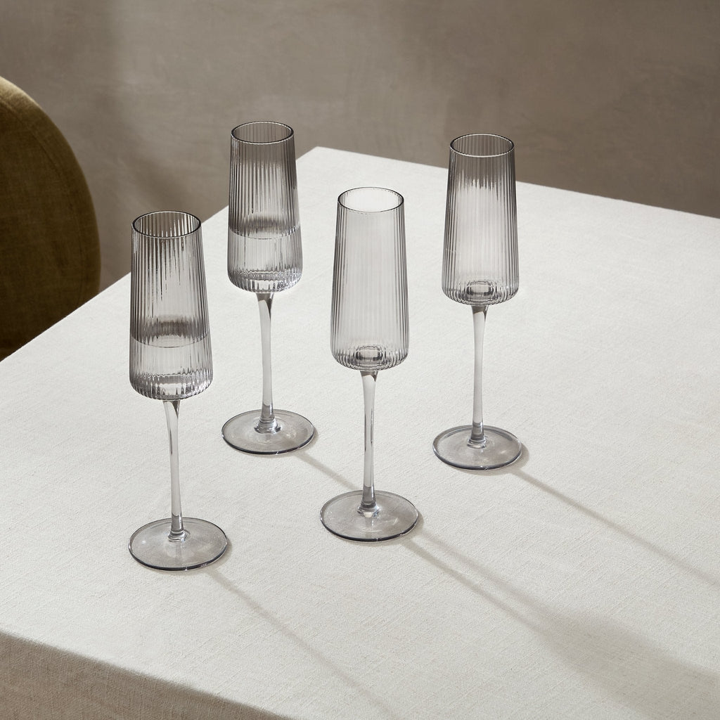Dusklia - Gatsby Set of 4 Ripple Glass Champagne Flutes - Smoked