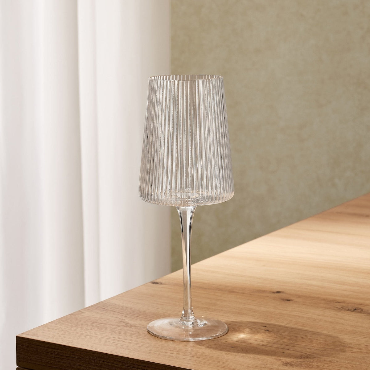Dusklia - Gatsby Set of 4 Ripple Glass Wine Glasses - Clear