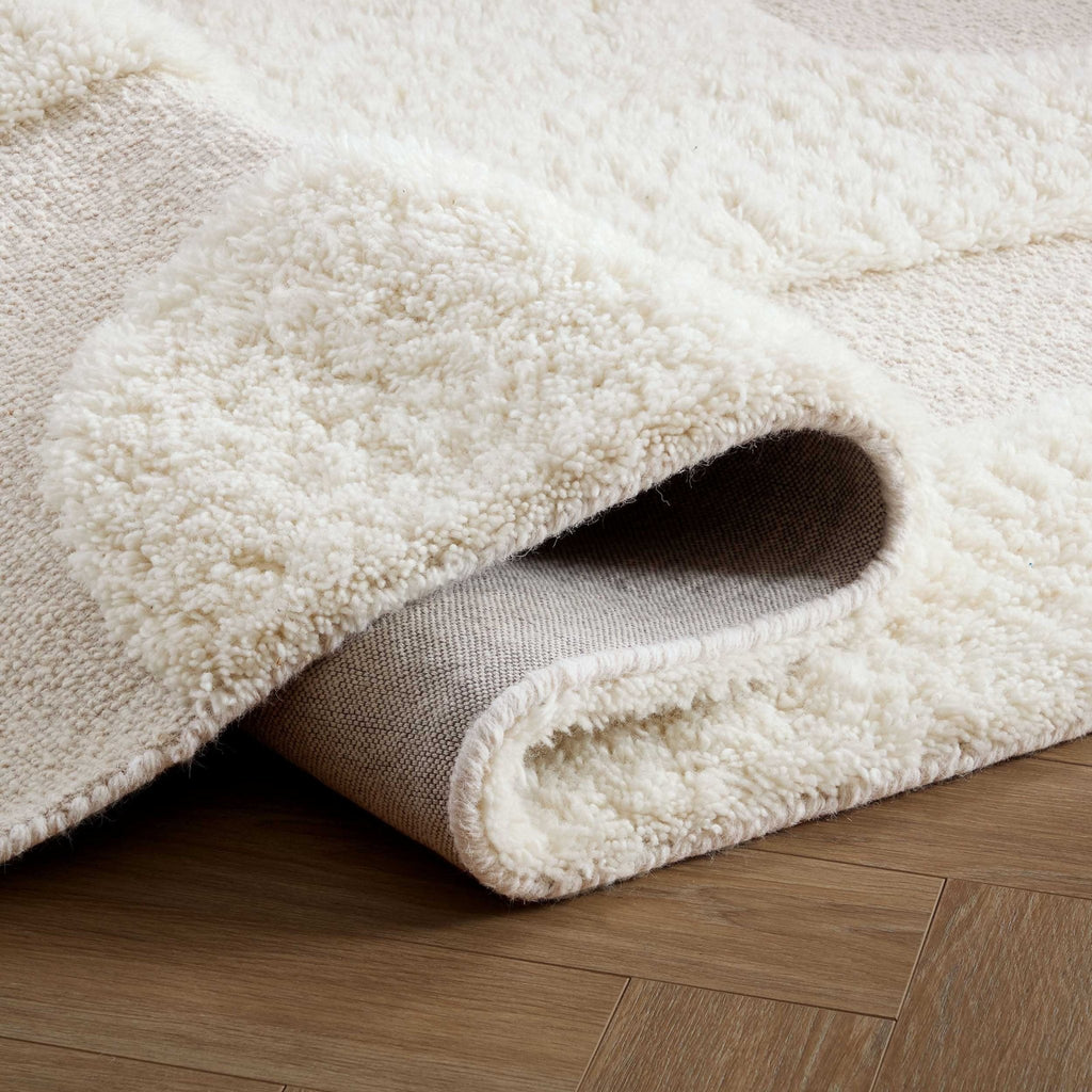 Dusklia - Gillain Hand Woven Tuft Wool Swirl Rug - Off White