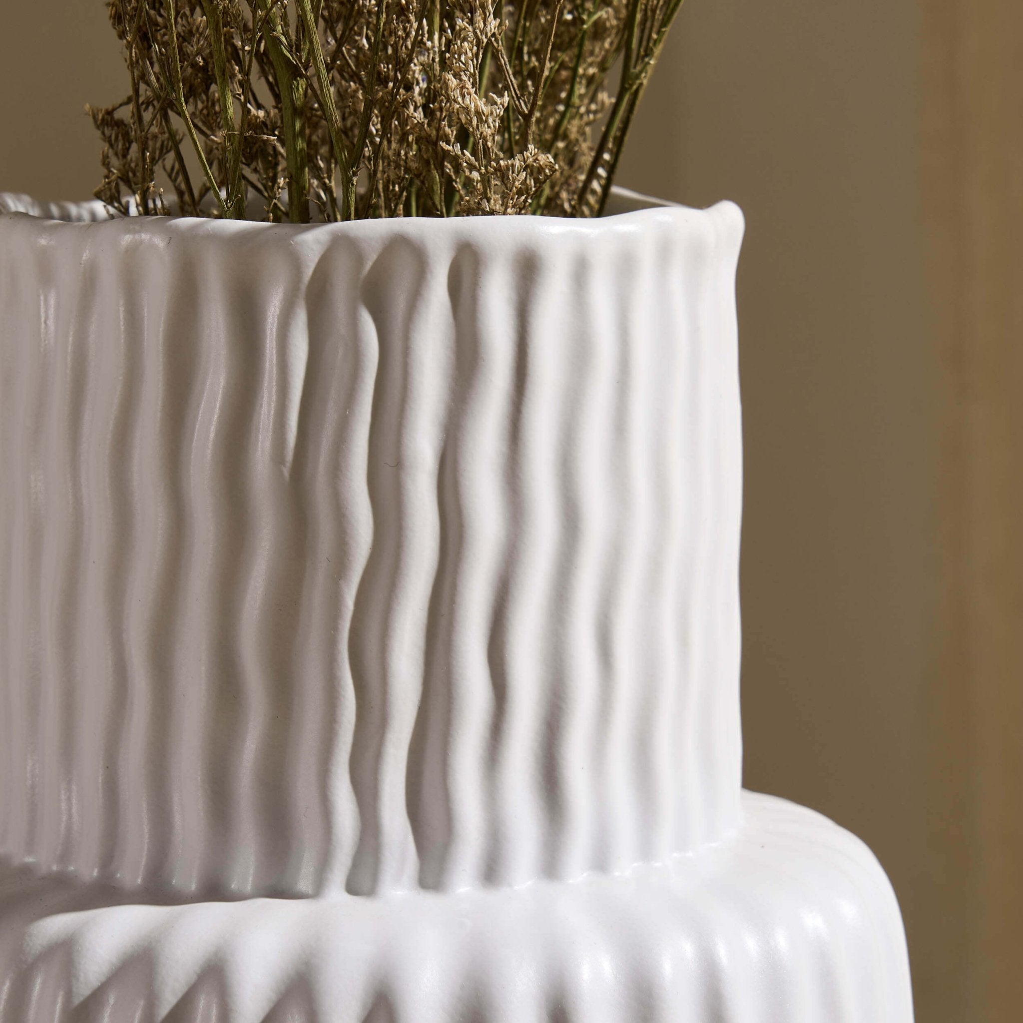 Dusklia - Gina Asymmetric Ribbed Vase - White